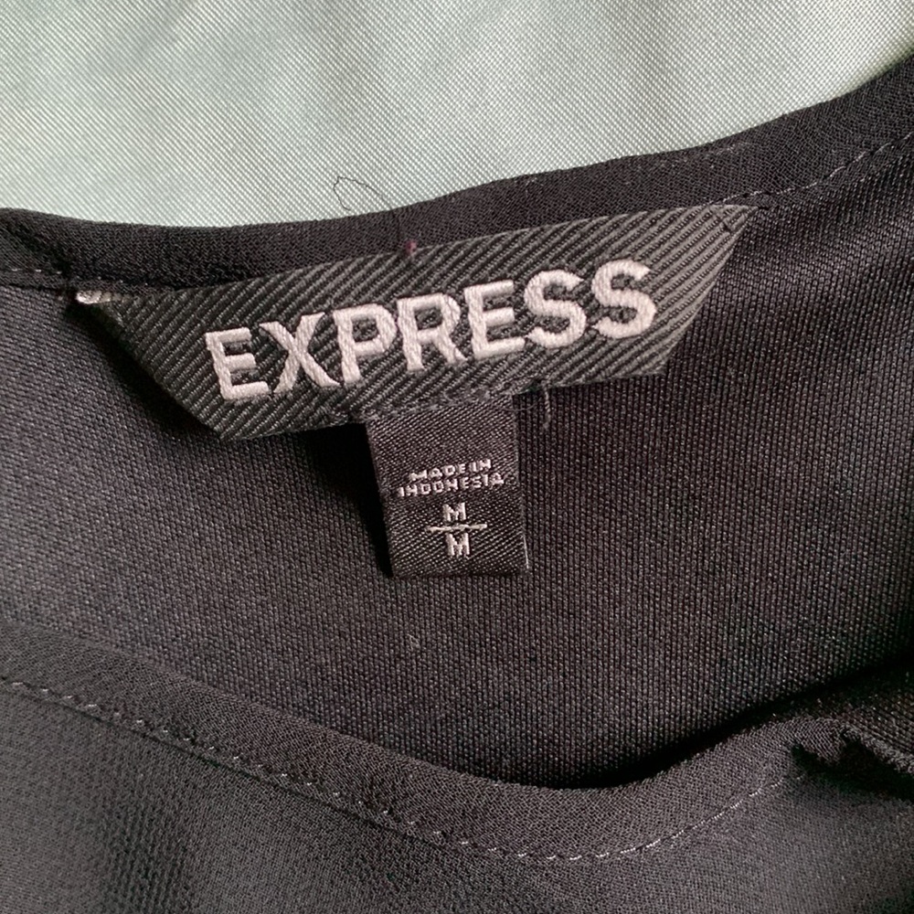 Express Romper - Picture 4 of 5
